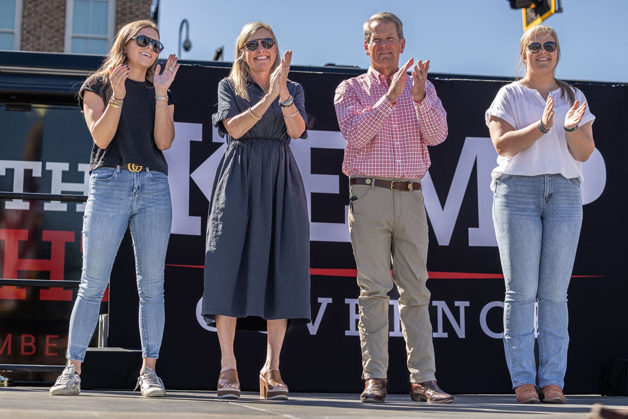 georgia-governor-Brain-Kemp-and-his-wife-marty-kemp-with-their-daugthers-Amy-kemp-and-lucy-kemp